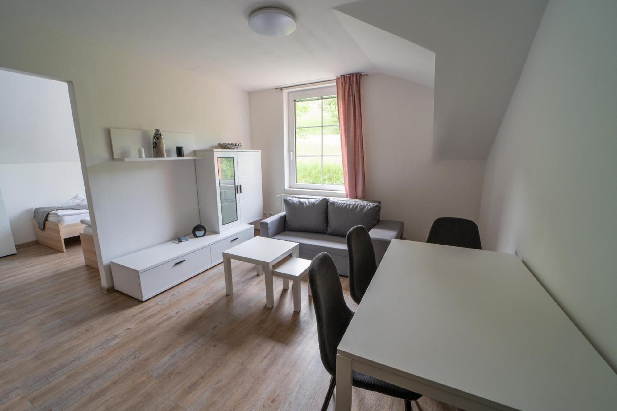 Formule Hotell Perštejn Exteriör bild