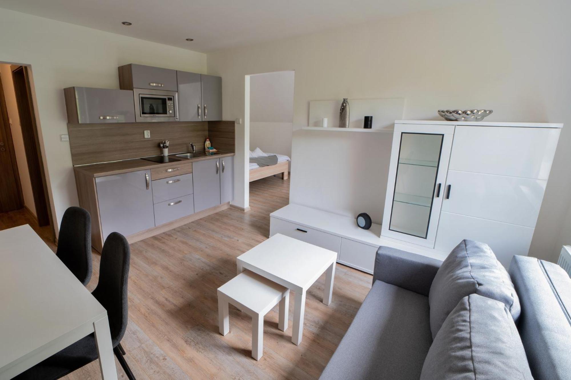 Formule Hotell Perštejn Exteriör bild